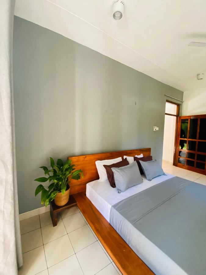 Hotel Surf N Spice - Hiriketiya Dikwella Sur Exterior foto