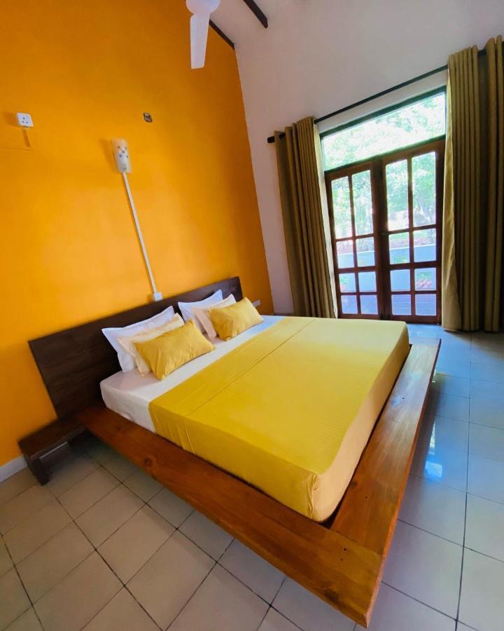 Hotel Surf N Spice - Hiriketiya Dikwella Sur Exterior foto