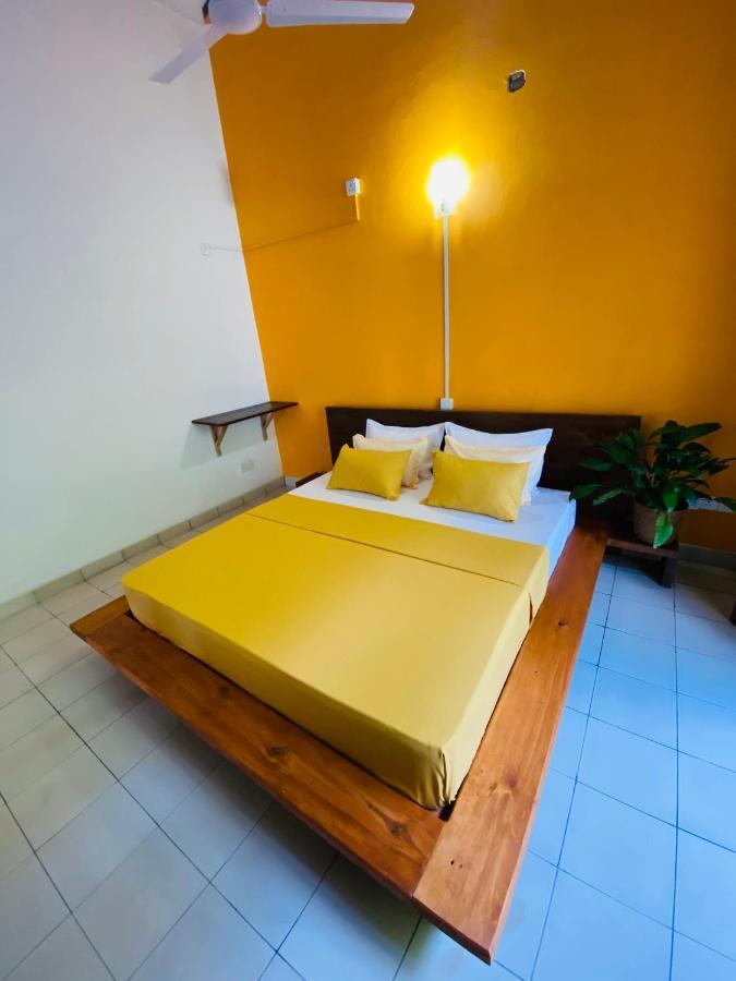 Hotel Surf N Spice - Hiriketiya Dikwella Sur Exterior foto